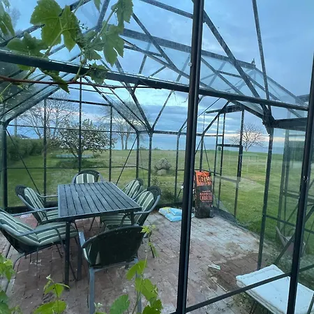 Sea View House - Year Round *