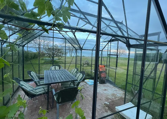 Sea View House - Year Round *